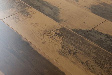 Laminated Flooring 99076-5